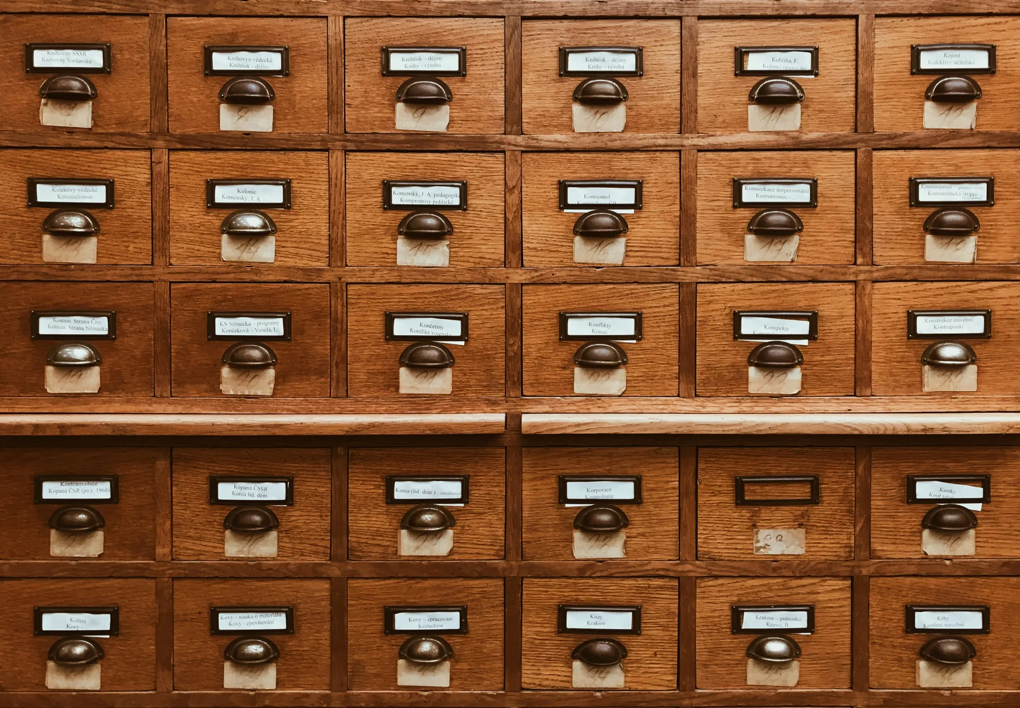 A database receiver is not database observability: PostgreSQL with OpenTelemetry